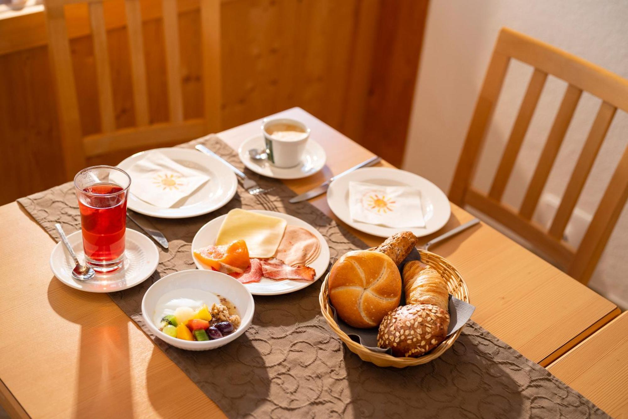 אישגל Alpenhotel Erika מראה חיצוני תמונה