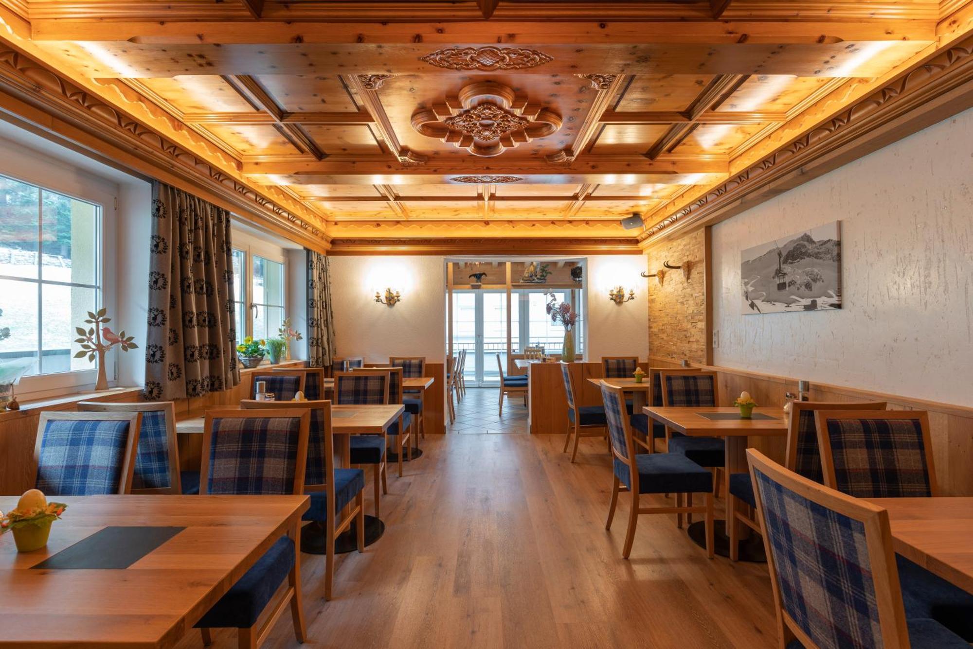 אישגל Alpenhotel Erika מראה חיצוני תמונה