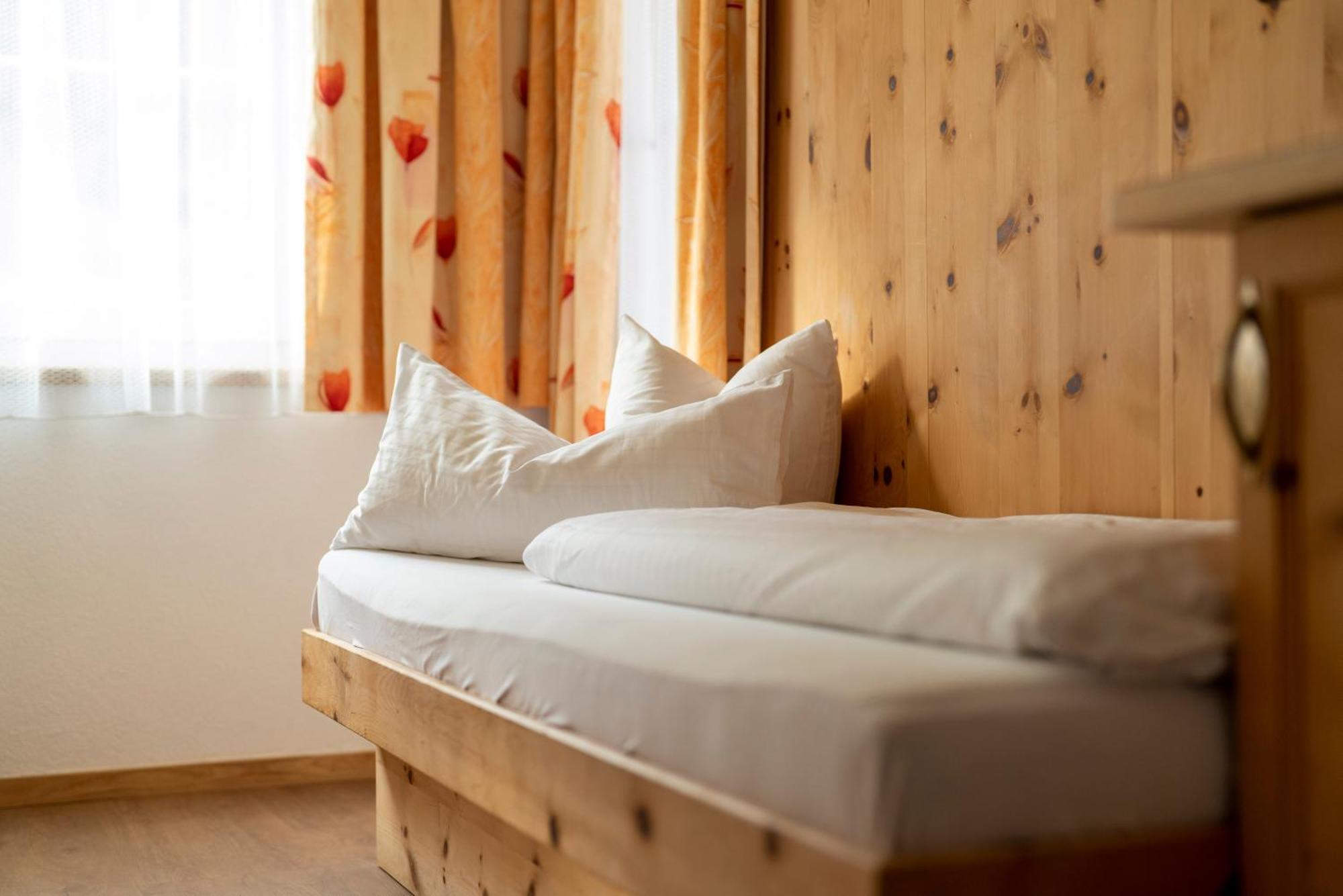 אישגל Alpenhotel Erika מראה חיצוני תמונה