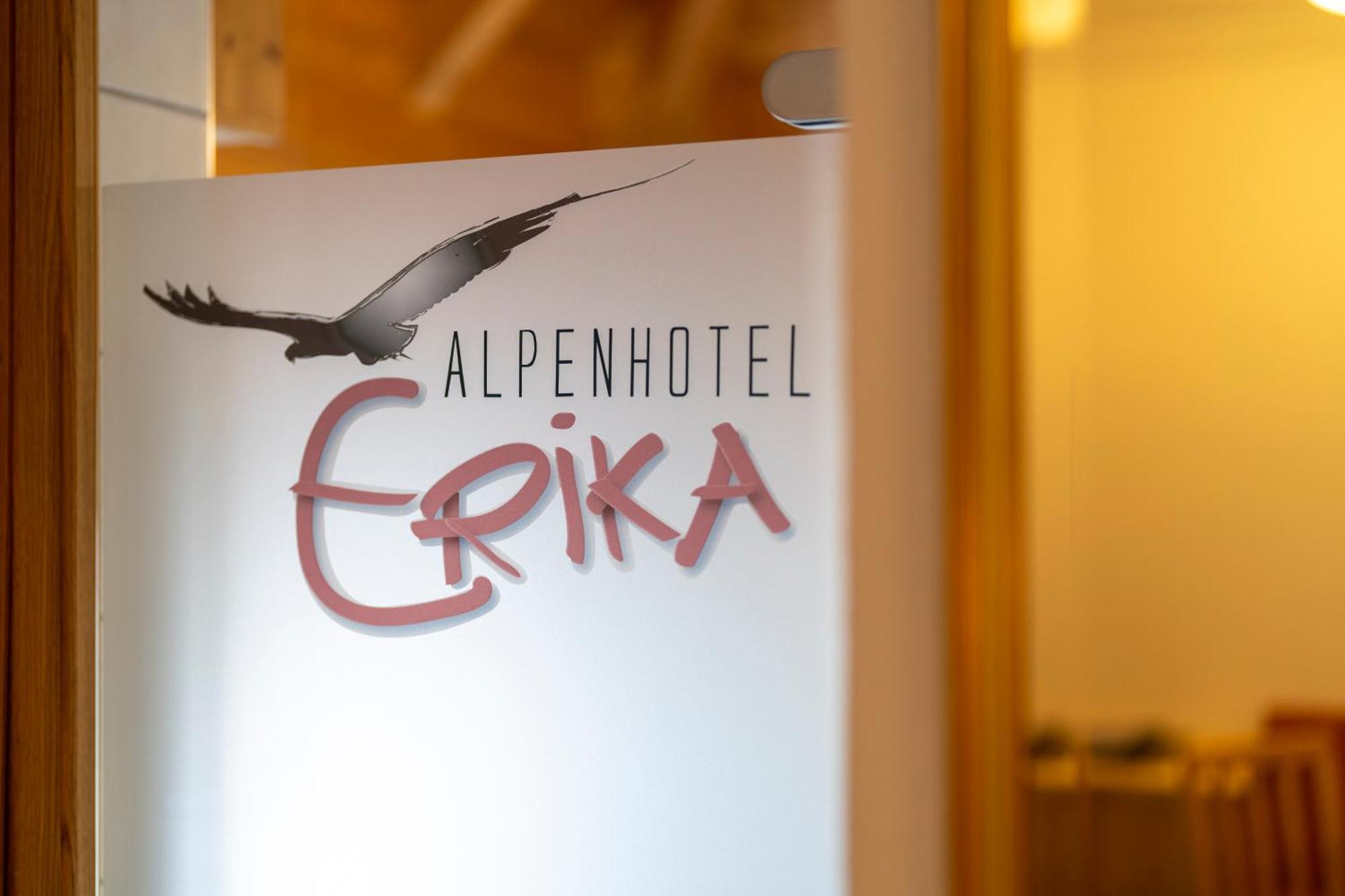 אישגל Alpenhotel Erika מראה חיצוני תמונה